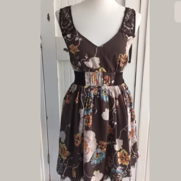 Free People Dresses & Skirts - Free People Brown Boho Floral Rose Dress